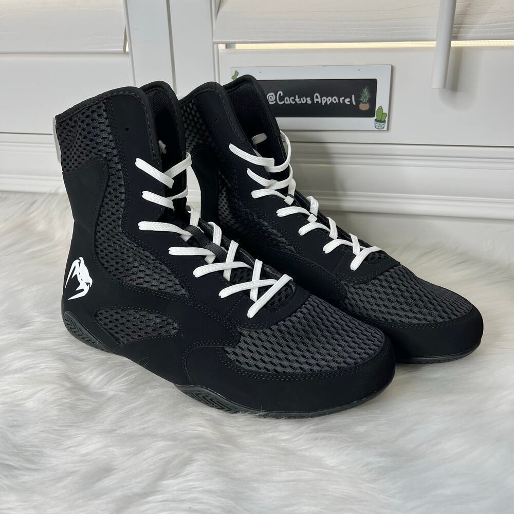 New Men’s Venum Contender Boxing Shoes Size 11.5